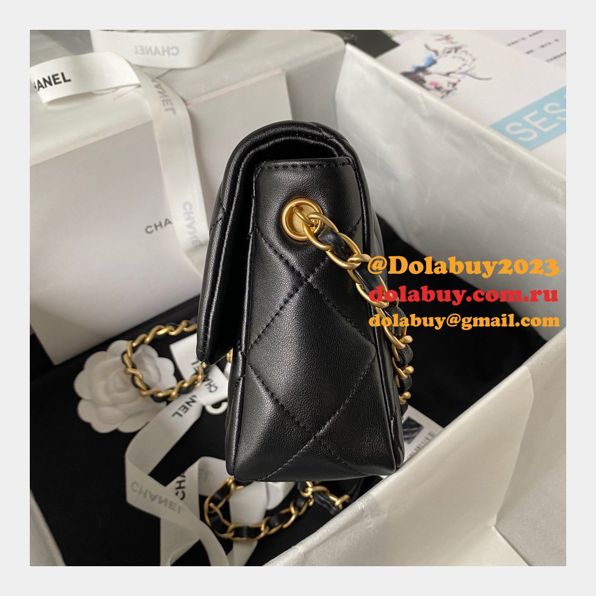Perfect 1:1 Top Quality Flap Lambskin Replica AS3986 Bag