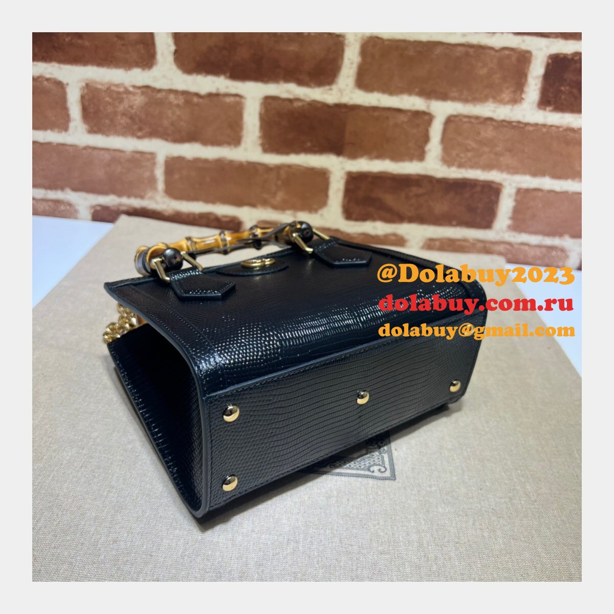 AAA Quality Replica Gucci Diana lizard 675800 bag