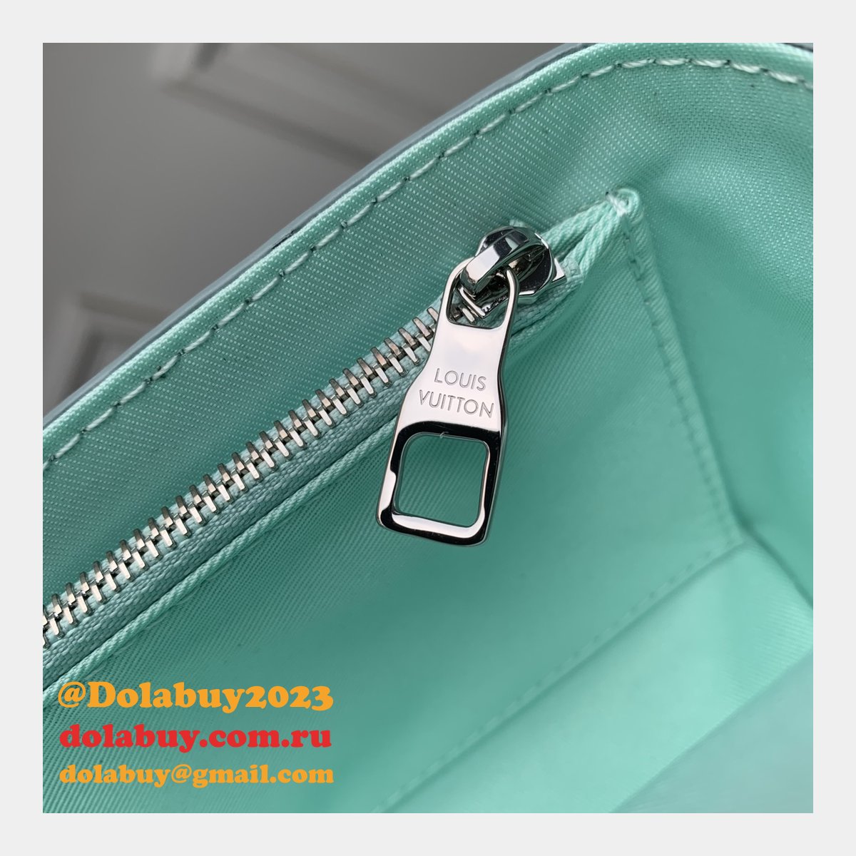 Steamer Wearable Wallet M22637 Louis Vuitton UK Knockoff Bag