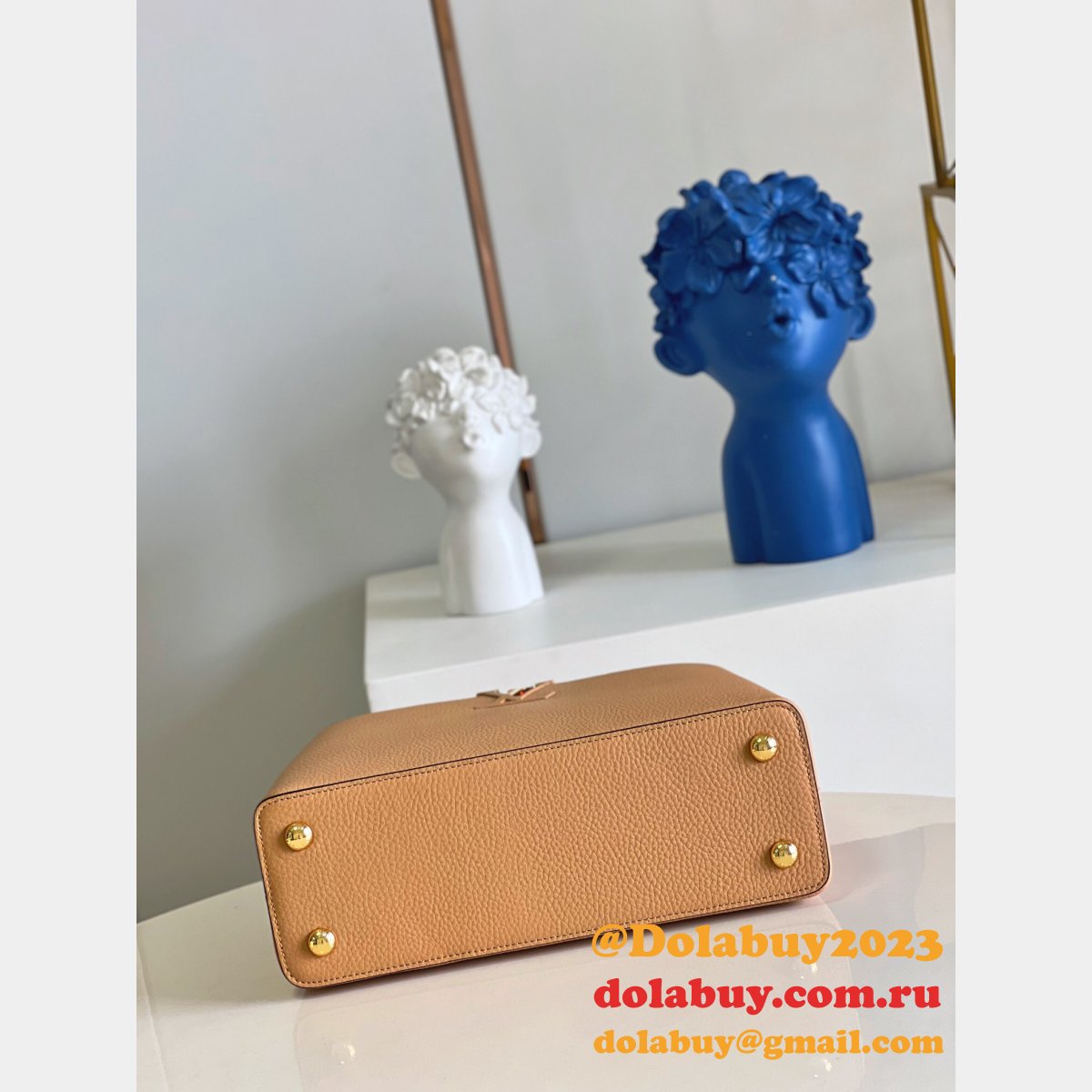 Louis Vuitton Replicas Capucines M59227 Arizona Bags From China UK