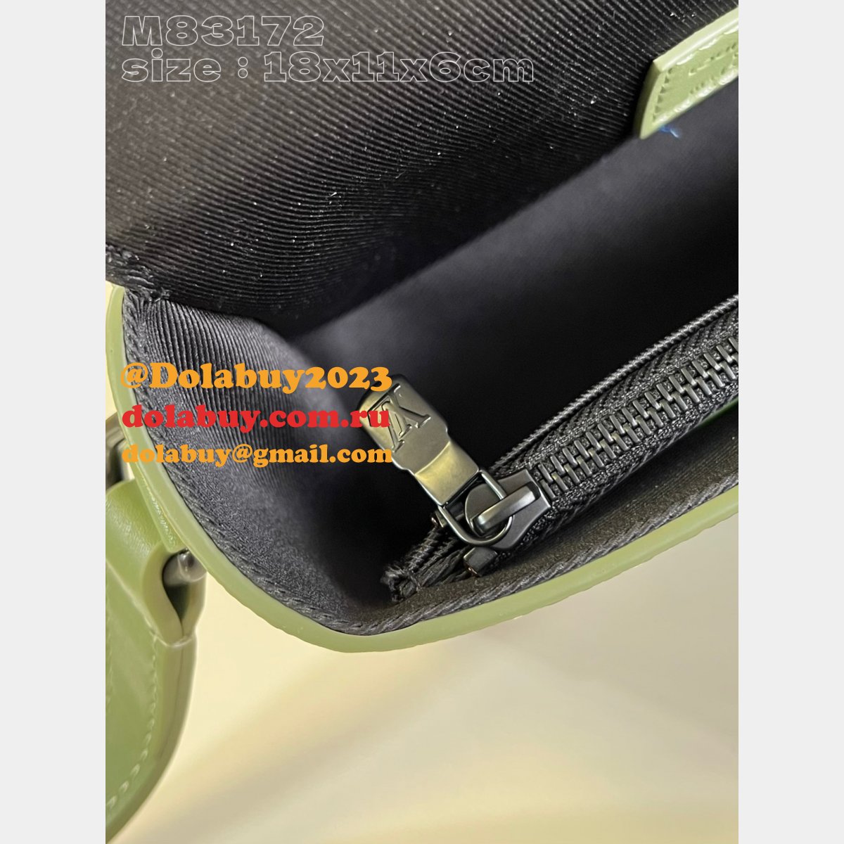 Best Steamer Wearable Wallet M83172 High Quality Louis Vuitton Replicas