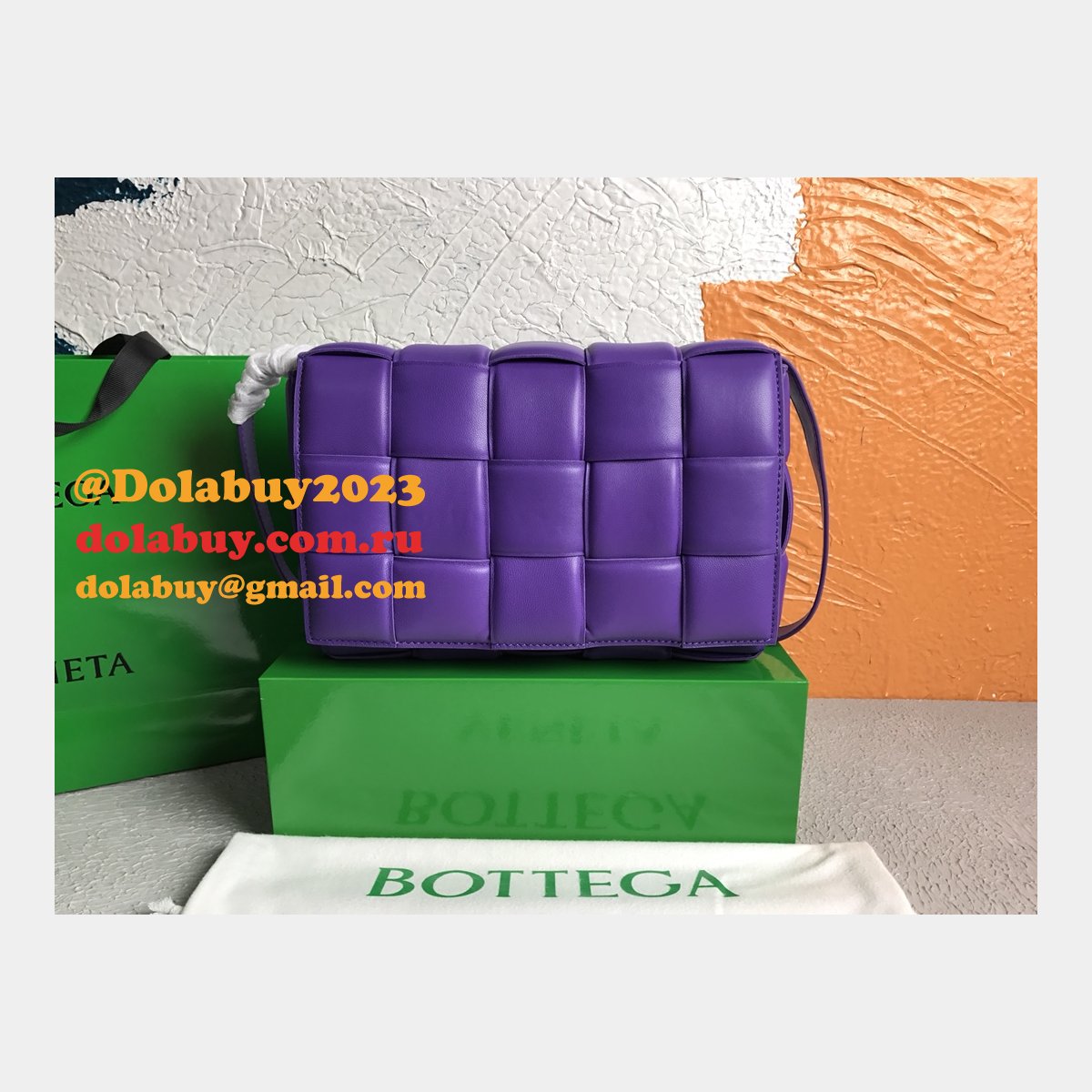 Bottega Veneta Best Replica Maxi Intreccio Cassette Nappa leather shoulder bag