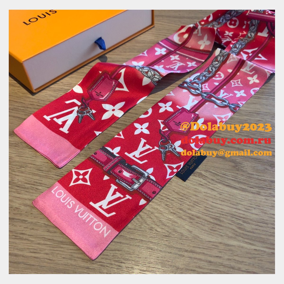 Top Quality Louis Vuitton Monogram Scarves