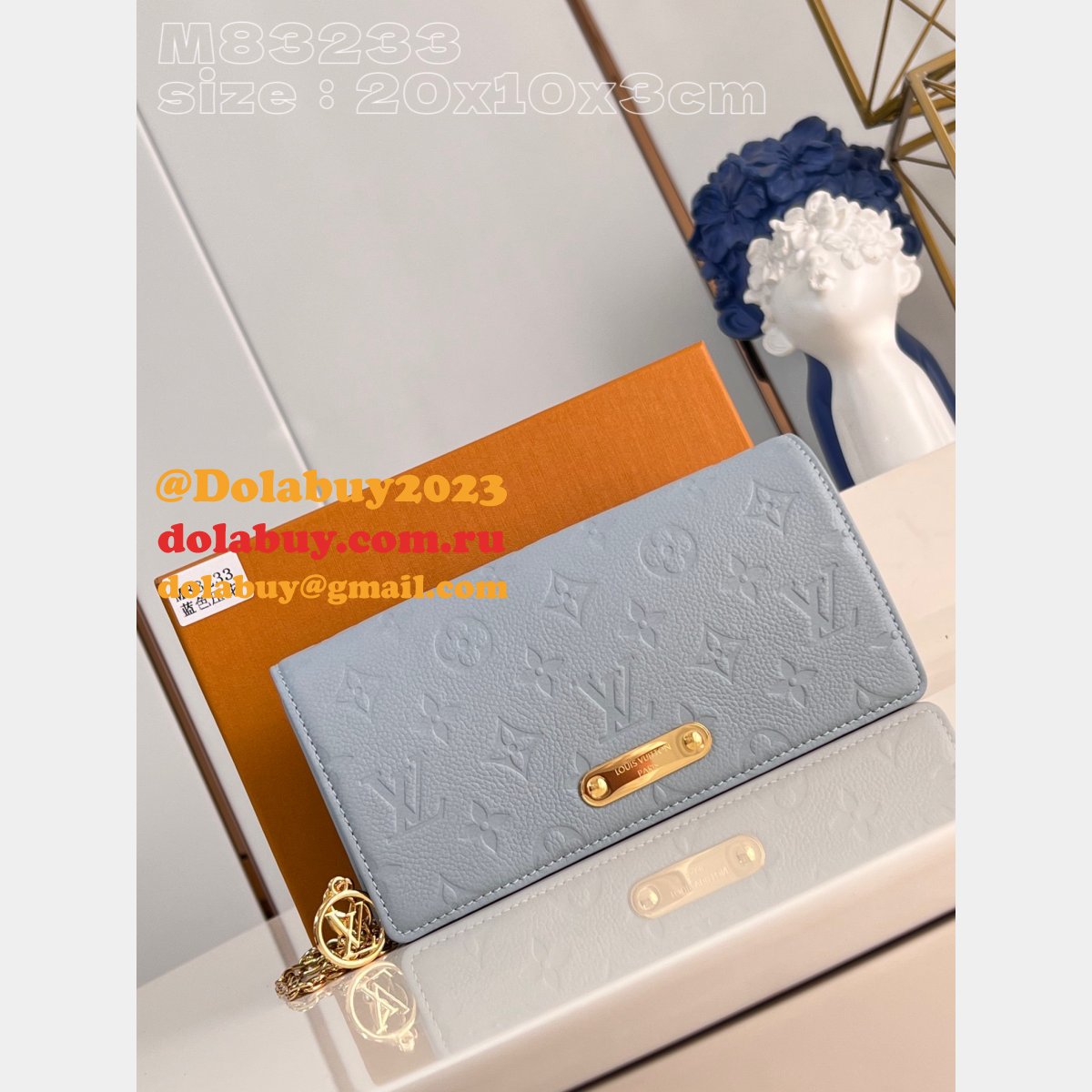 Wallet On Chain Lily M83233 Circle Replica Louis Vuitton Designer Bag