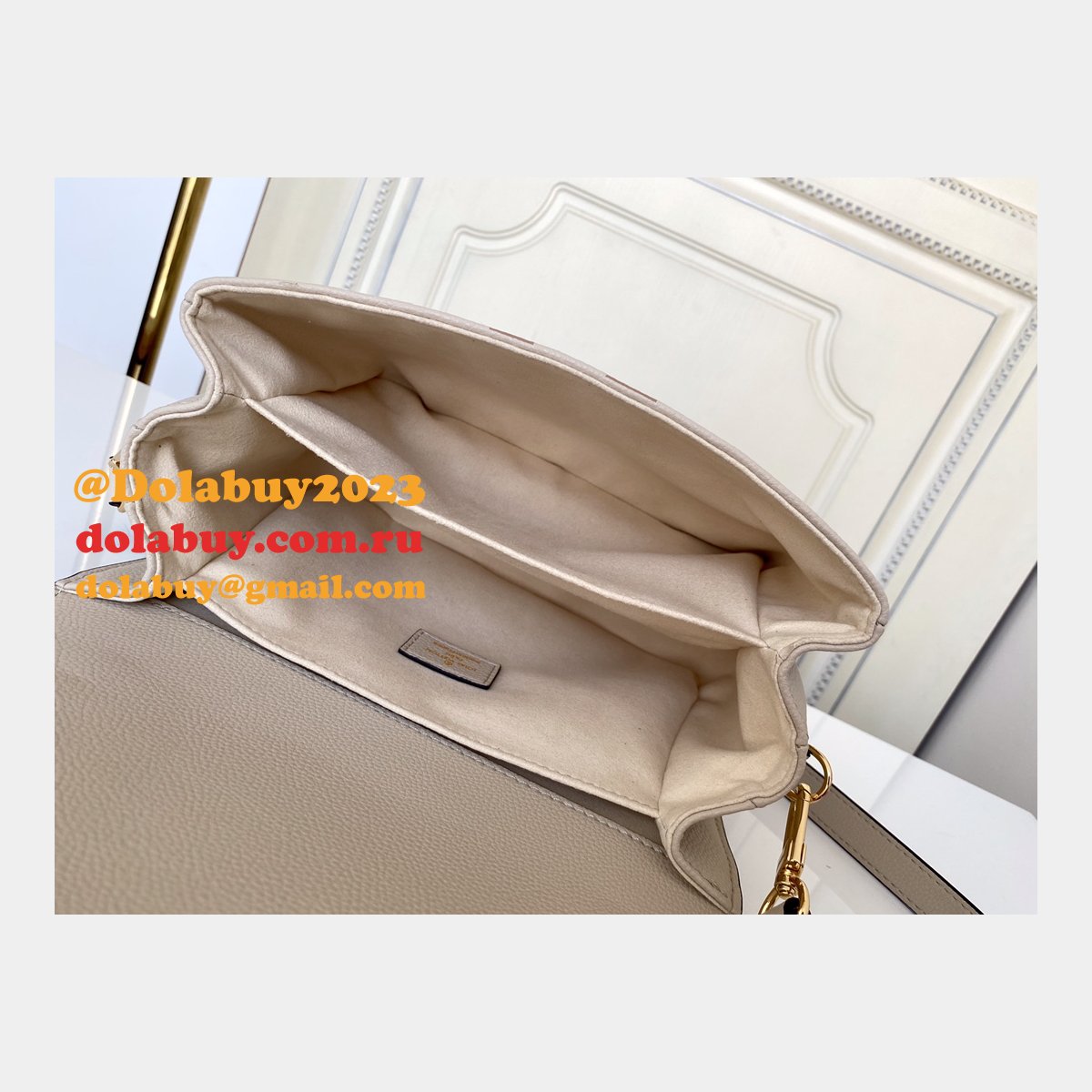 Louis Vuitton Replica M45596 Pochette Métis Bicolor Monogram Empreinte