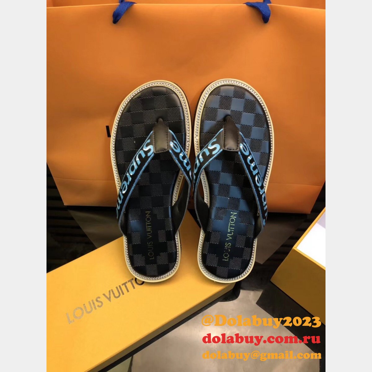 Louis Vuitton Replcia Beach Slippers 005 Shoes