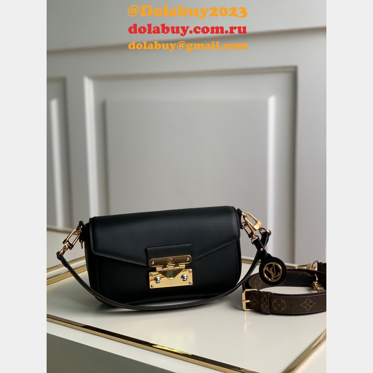 High Quality Perfect Louis Vuitton Fake M20395 2WAY Handbags