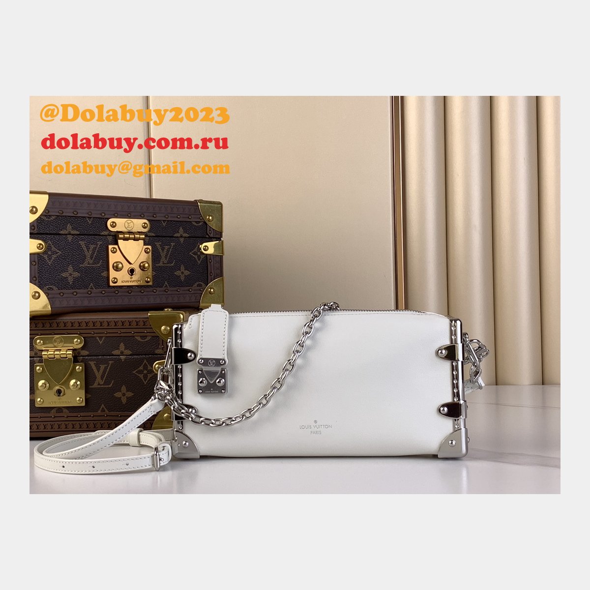 Slim Trunk Perfect Top Quality Louis Vuitton M25445 Knockoff Bag