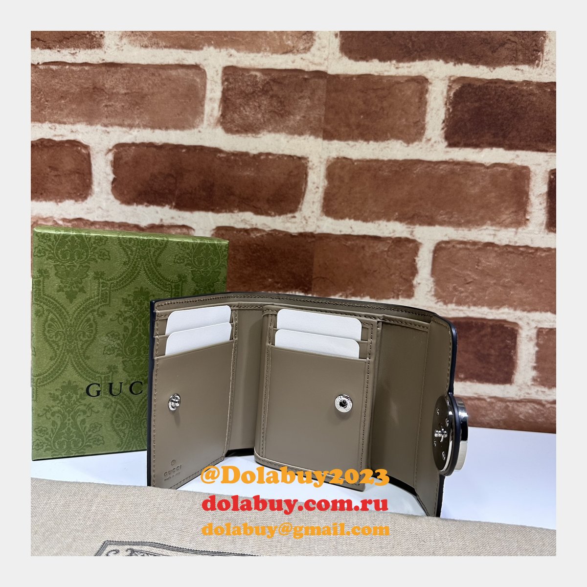 Perfect Petite GG Compact Wallet 760197 Gucci Replica 7 Star Bag