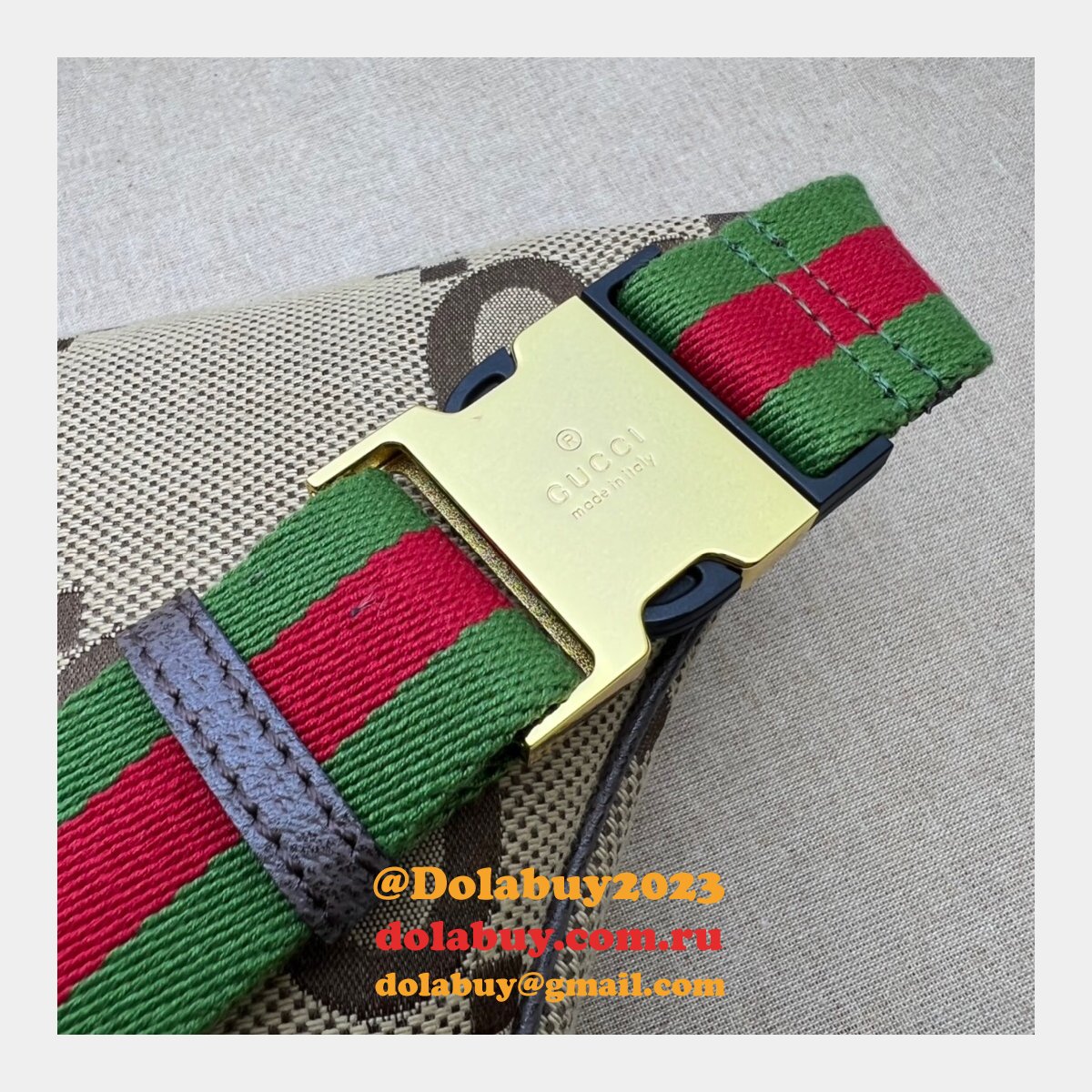 Gucci Fake 696031 Jumbo GG belt bag in camel and ebony GG canvas
