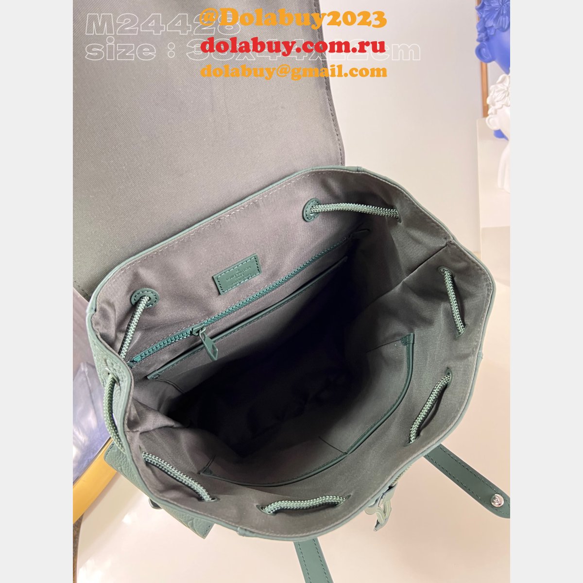 Christopher Green Taurillon MM24428 Men Replicas Louis Vuitton Bag