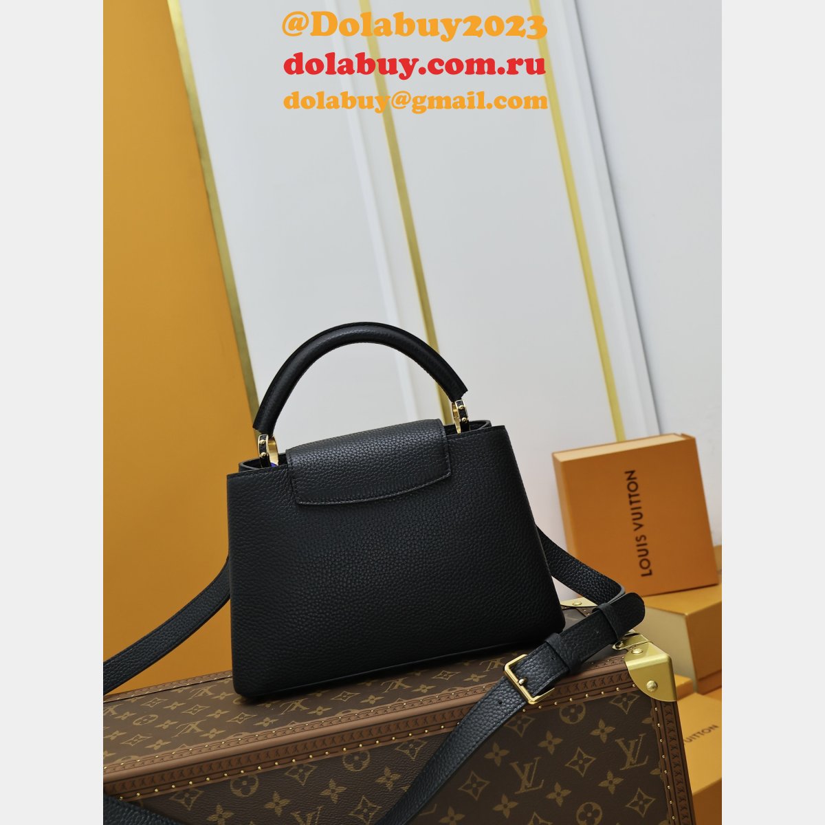 Luxury Designer Louis Vuitton Capucines BB M24728 Handbag