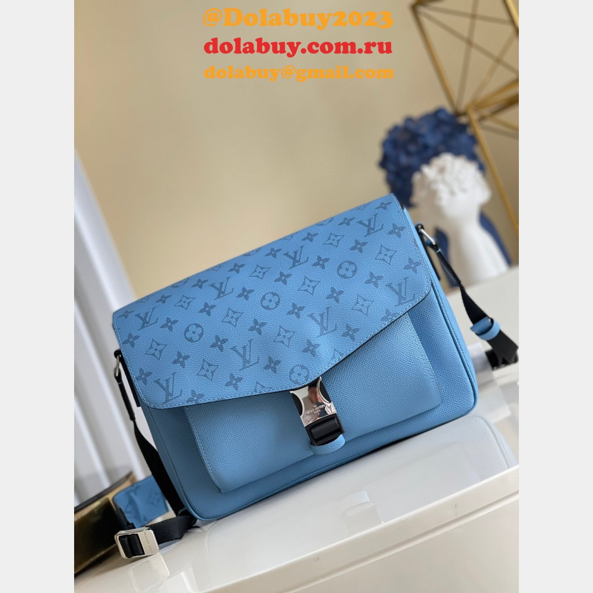 UK Louis Vuitton New Messenger M30746/M30745 K45 Black/Blue