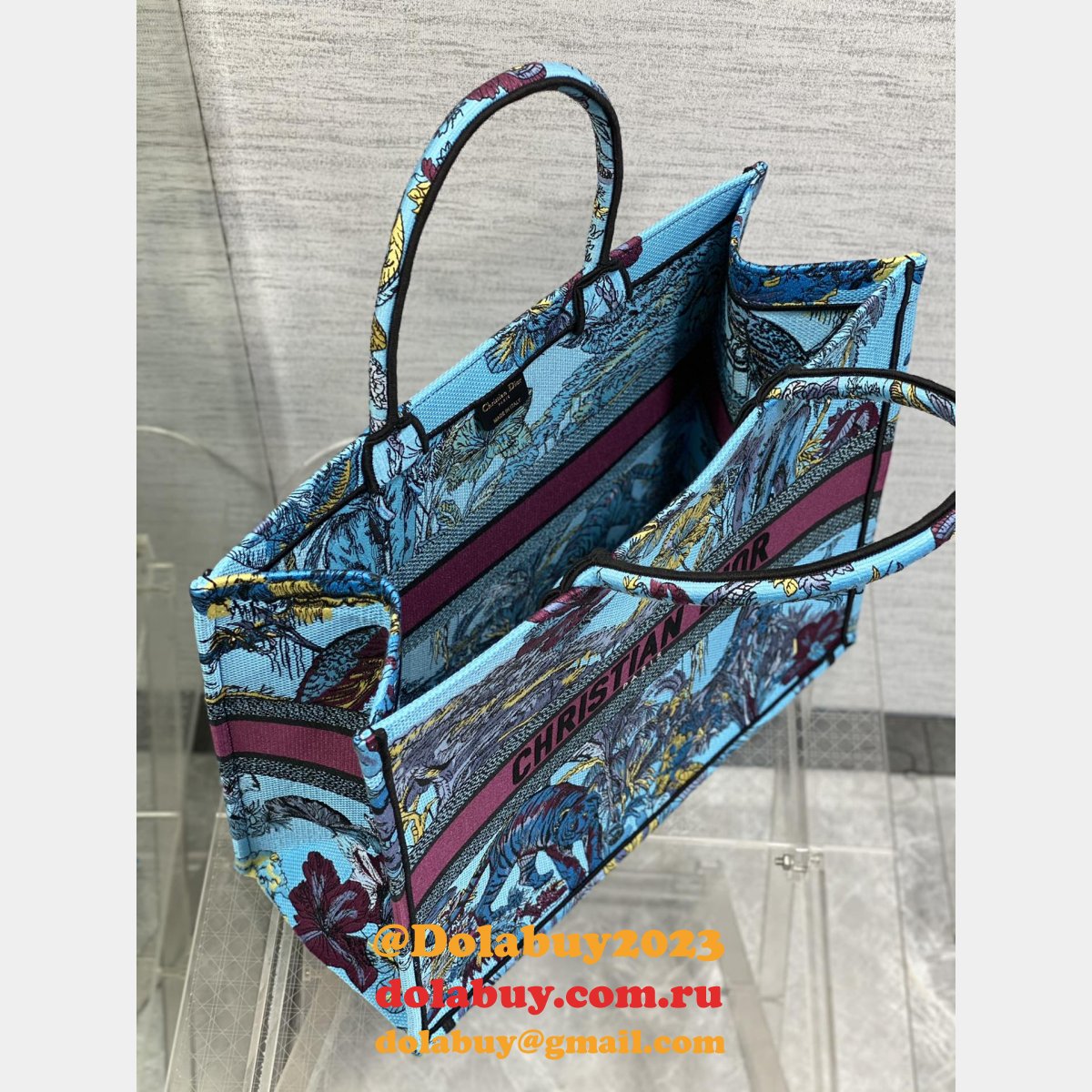 How To Buy Replicas Christian Dior CD Book Tote Online