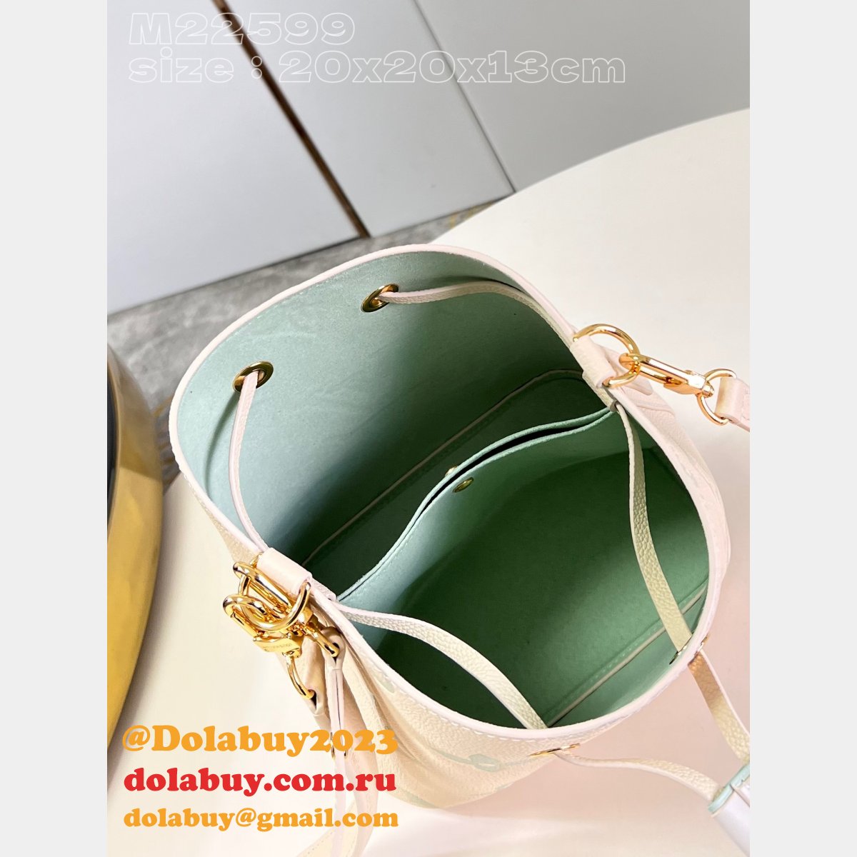 Replica Néonoé Louis Vuitton M22599 Cheap Luxury Bags