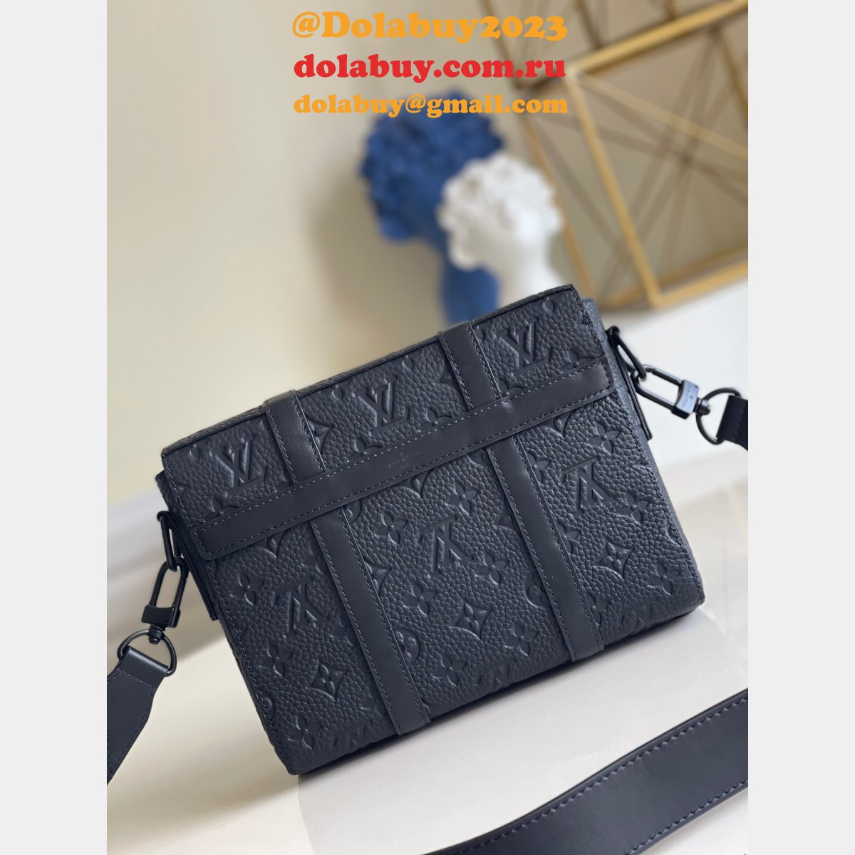 Louis Vuitton Cheap Trunk Messenger Taurillon Monogram M57726 Black