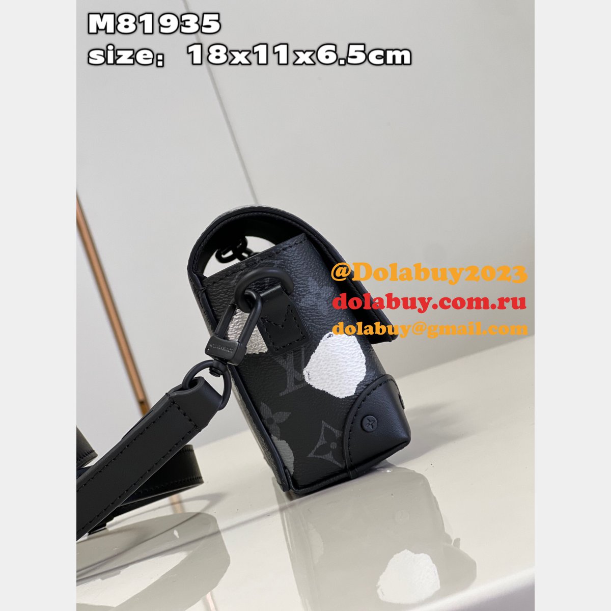 Louis Vuitton Replica M81935 LV x YK Steamer Wearable Wallet