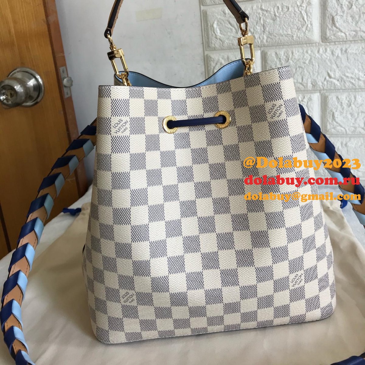 Replicas Louis Vuitton Best NéoNoé MM Damier Azur Canvas N50042 Bag