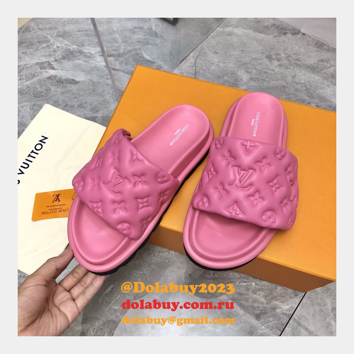 Perfect Louis Vuitton Pool Pillow Flat Comfort Mule Fake Shoes