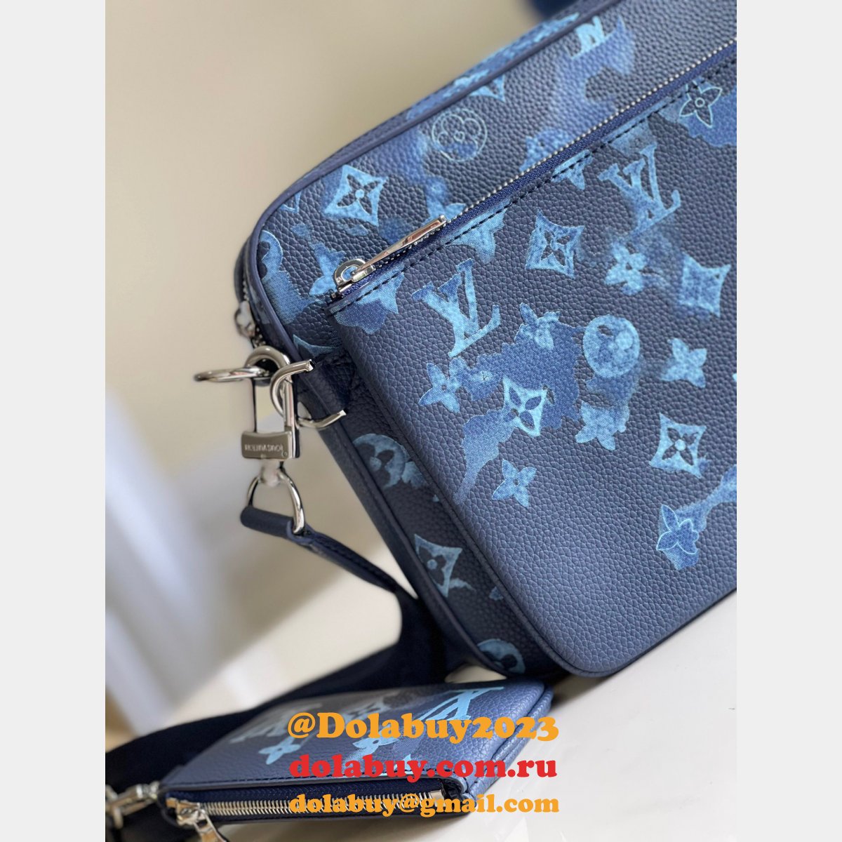 China Louis Vuitton Trio Messenger Other Leathers M57840 Blue Replica Bags
