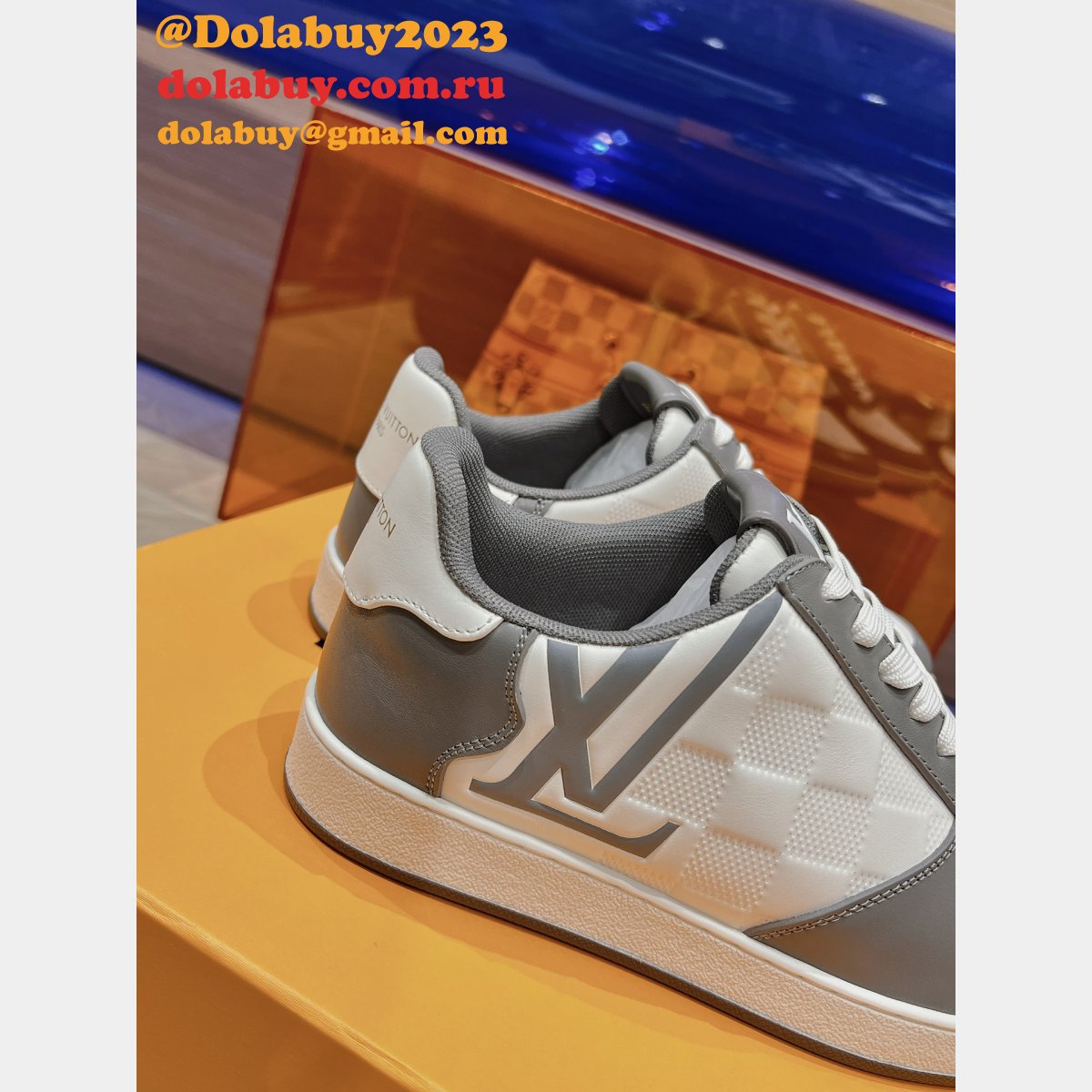 Luxury LOUIS VUITTON Rivoli Sneaker Fashion