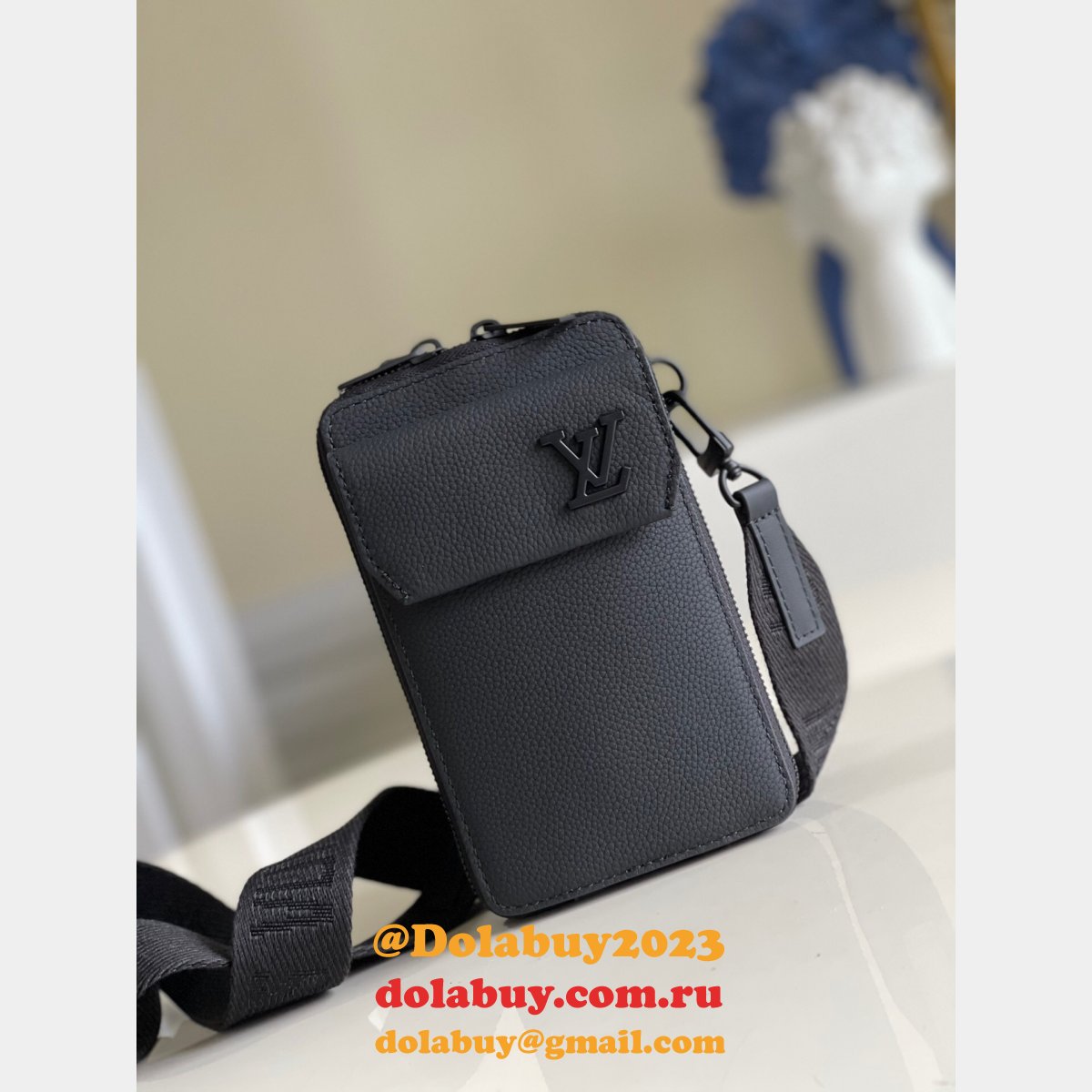 High Quality Louis Vuitton Phone Pouch H26 M57089 Black