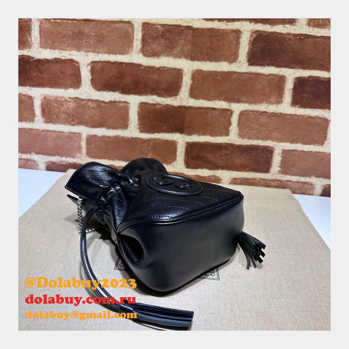 Top Quality gucci bLONDIE MINI BACKET BAG 760313 Replica
