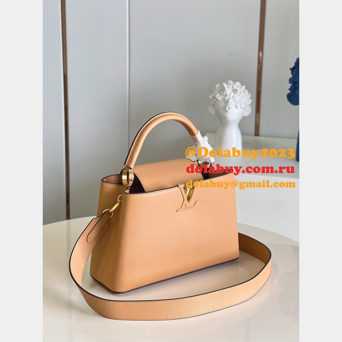 Louis Vuitton Replicas Capucines M59227 Arizona Bags From China UK