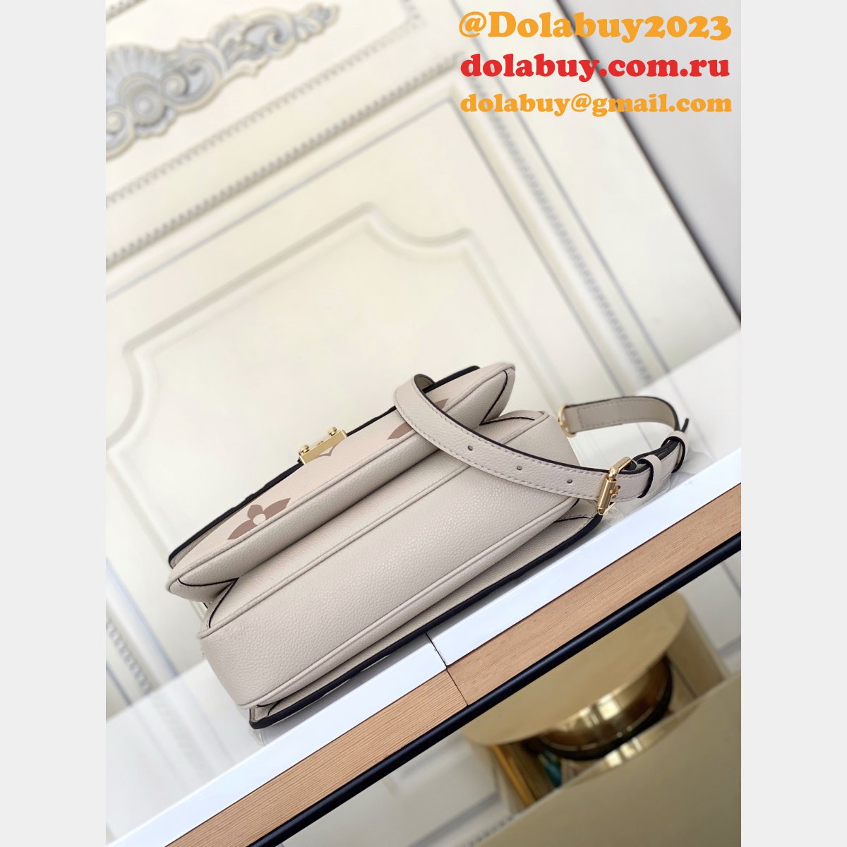 Louis Vuitton Replica M45596 Pochette Métis Bicolor Monogram Empreinte