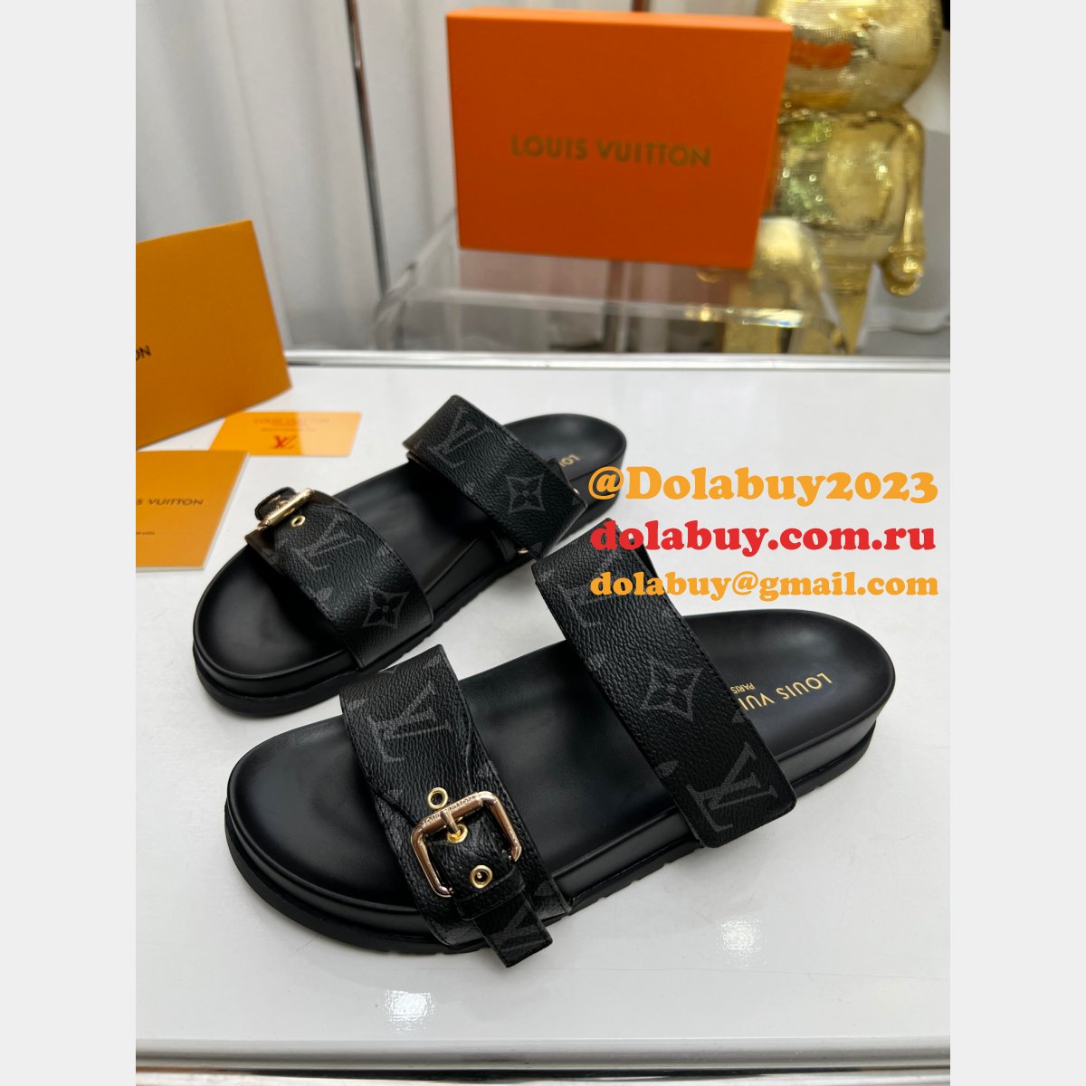Top Quality LOUIS VUITTON men slippers