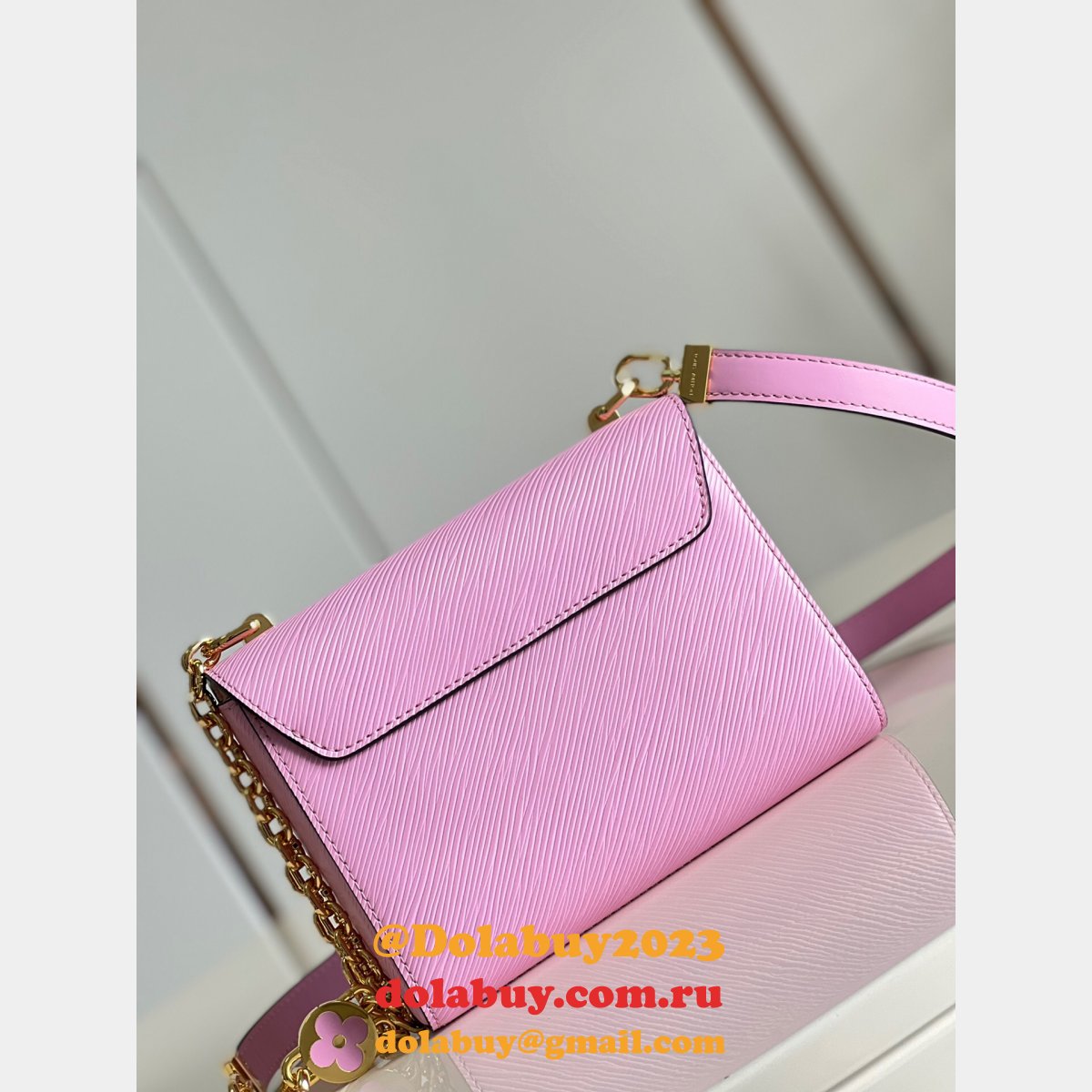 Cheap Louis Vuitton Twist PM Shoulder M50332 Bag From China UK