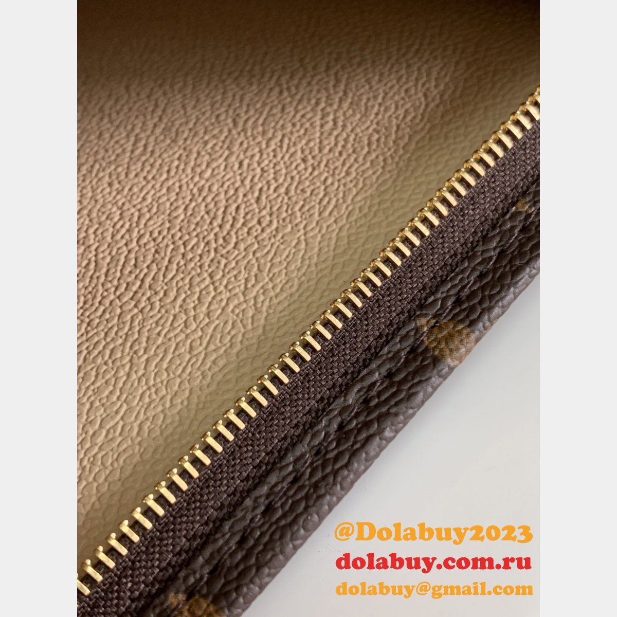 Louis Vuitton Replicas Messenger Explorer M47542