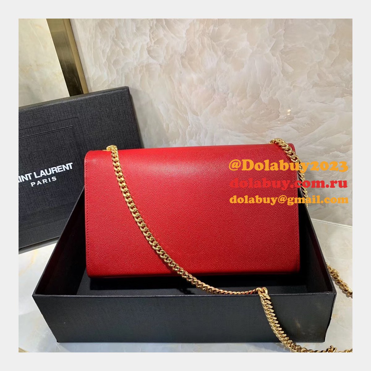 YSL Saint 5868006 24cm Elegant Shoulder Bags