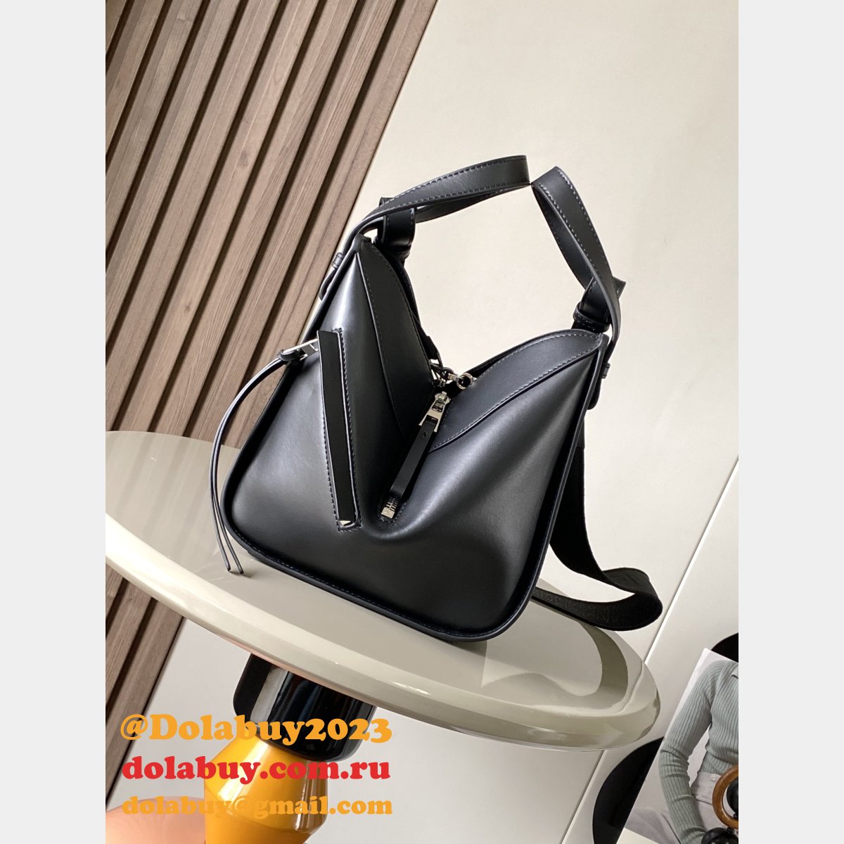 Compact Top Quality Loewe Hammock Bag In Satin Calfskin 20.8cm