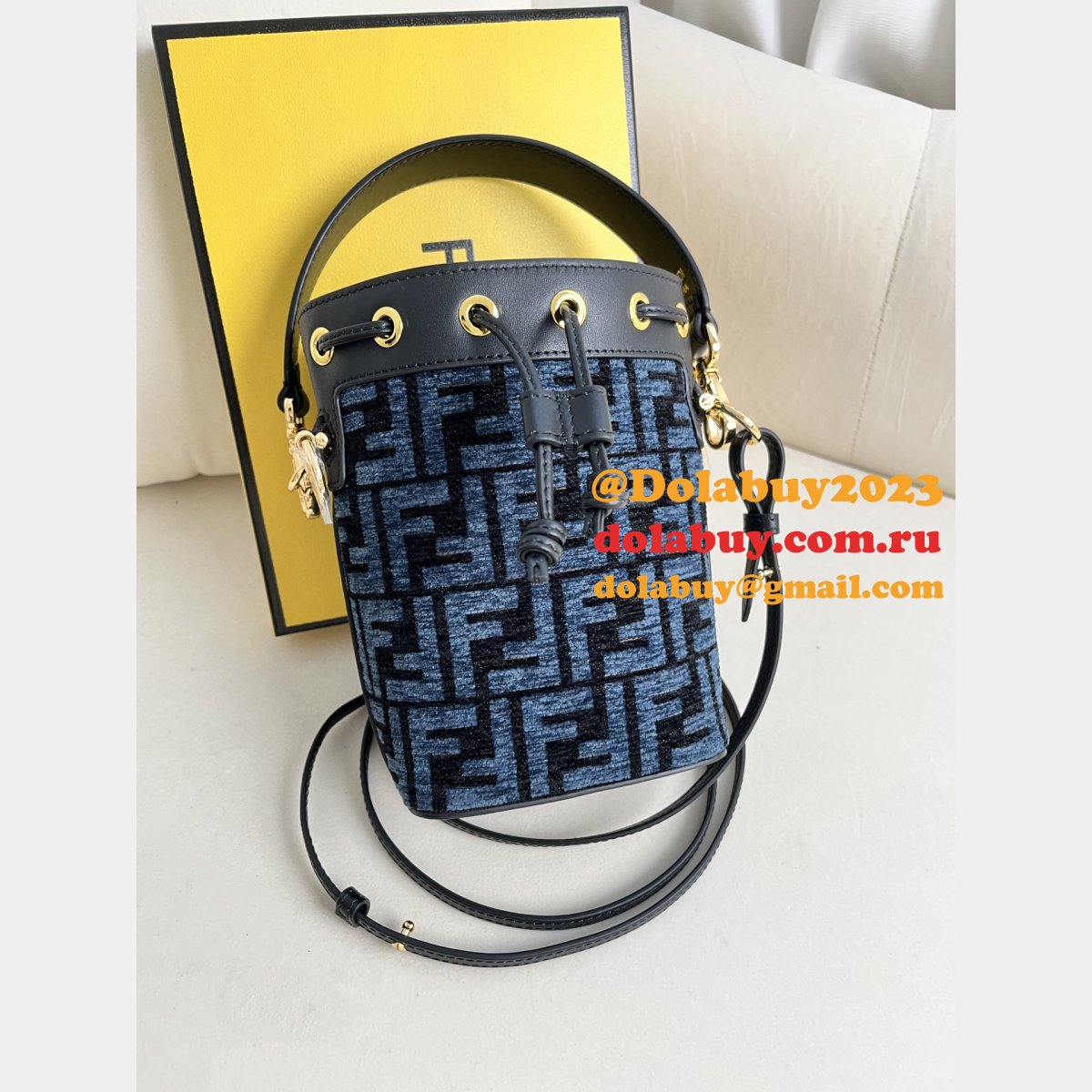 Top Quality Wholesale Fendi Mon Tresor FF small BUCKET BAG