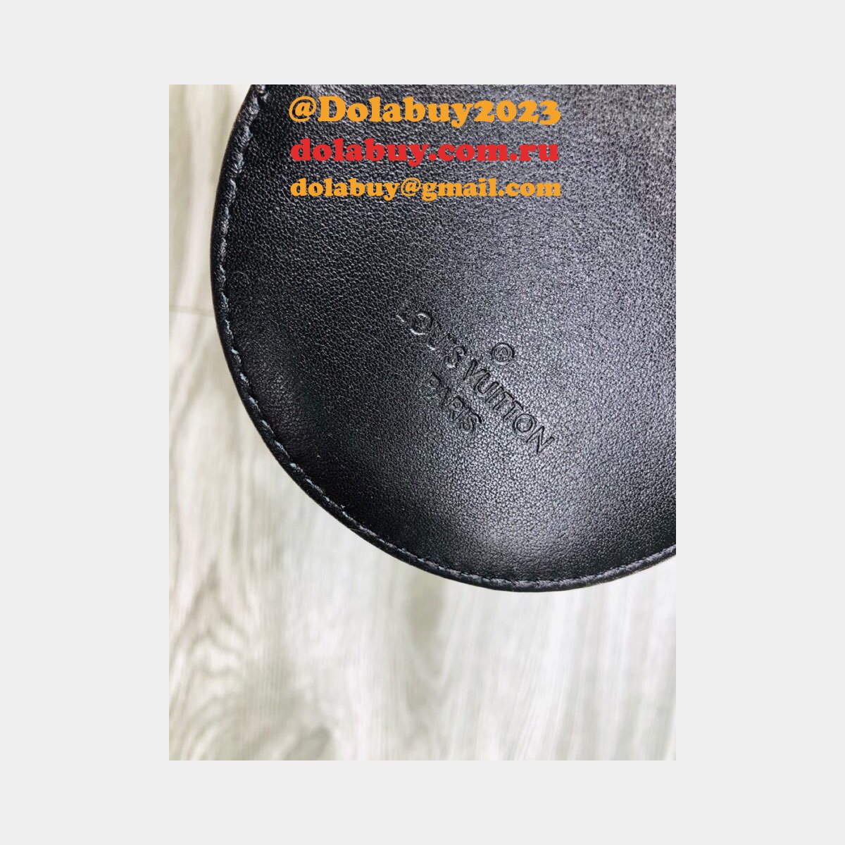 Louis Vuitton Replica M56461/M57864 New Wave Multi Pochette Leather Crossbody