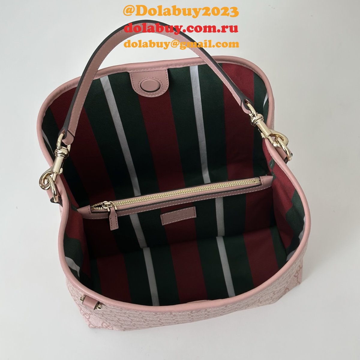 Gucci Fake GG Emblem Small Shoulder 815103 Bag