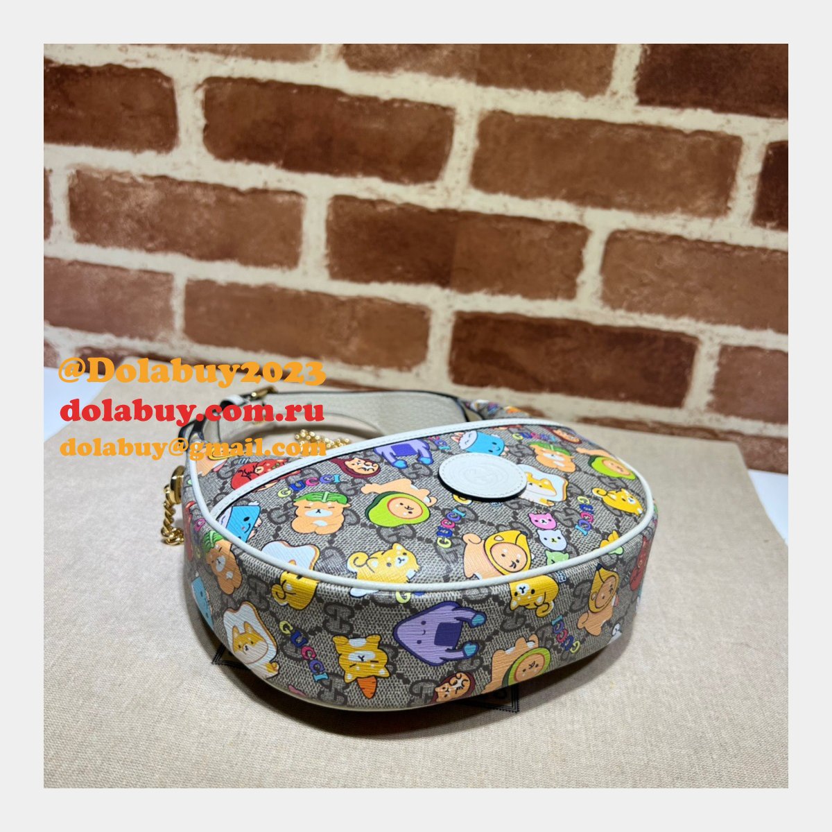 Perfect Gucci Knockoff Half-moon-shaped 726843 Interlocking G bag