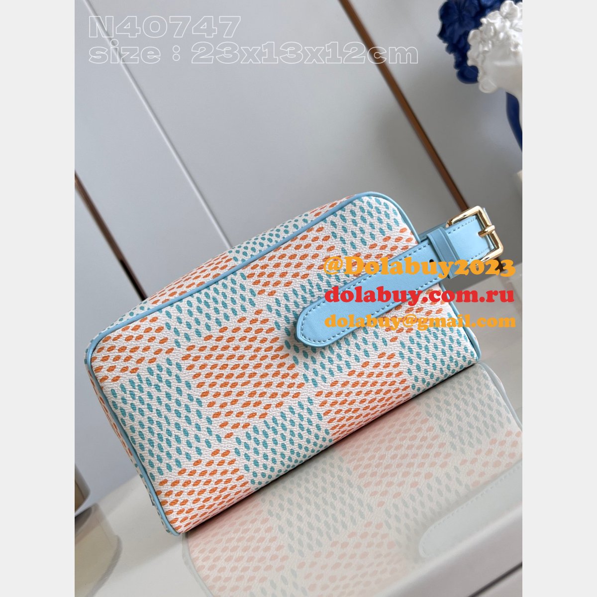 High Top Replicas Locker Dopp Kit N40747 Louis Vuitton Bag