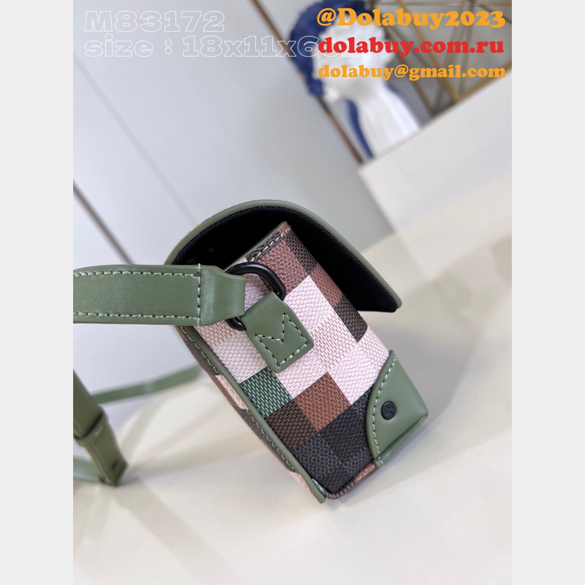 Best Steamer Wearable Wallet M83172 High Quality Louis Vuitton Replicas