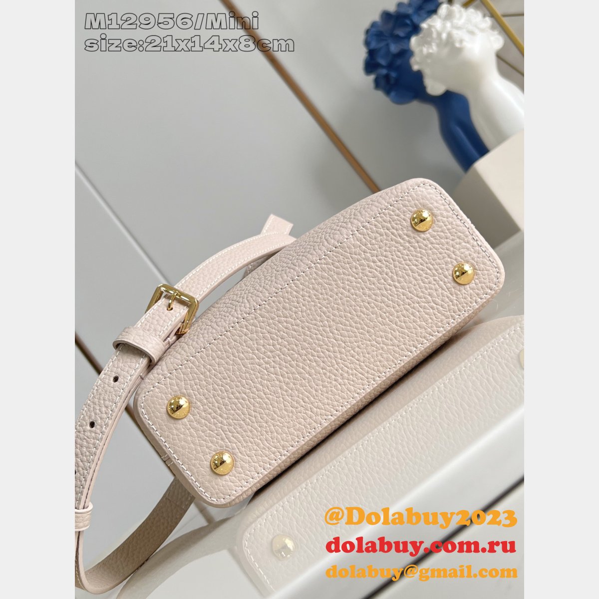 Louis Vuitton M12956/M12952 Capucines Replica Bag
