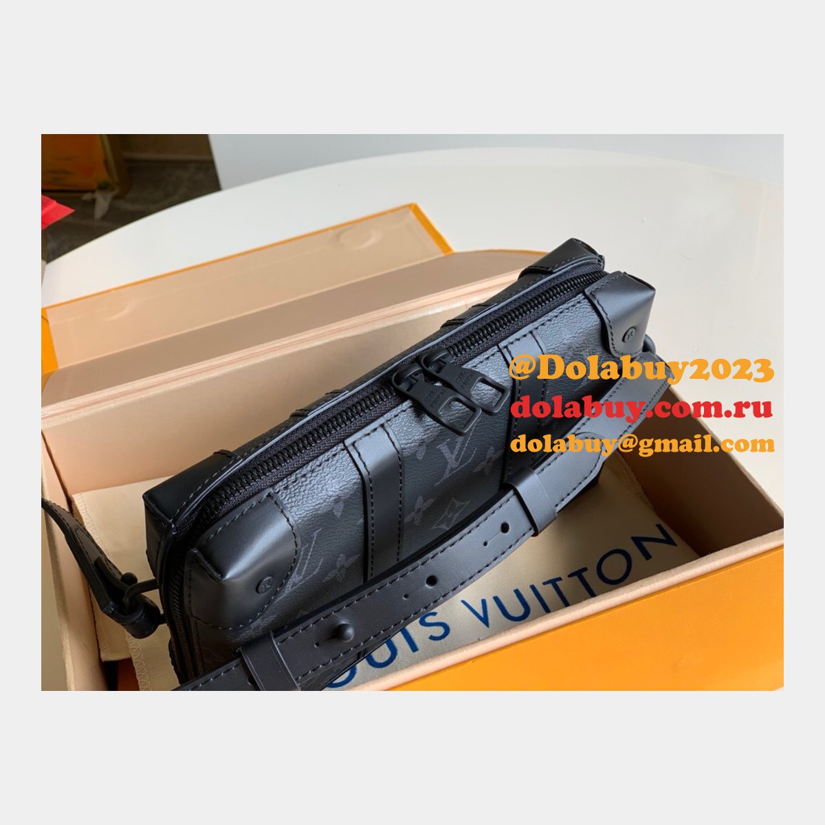 Louis Vuitton Replica Taiga Leather M45671 Wallets