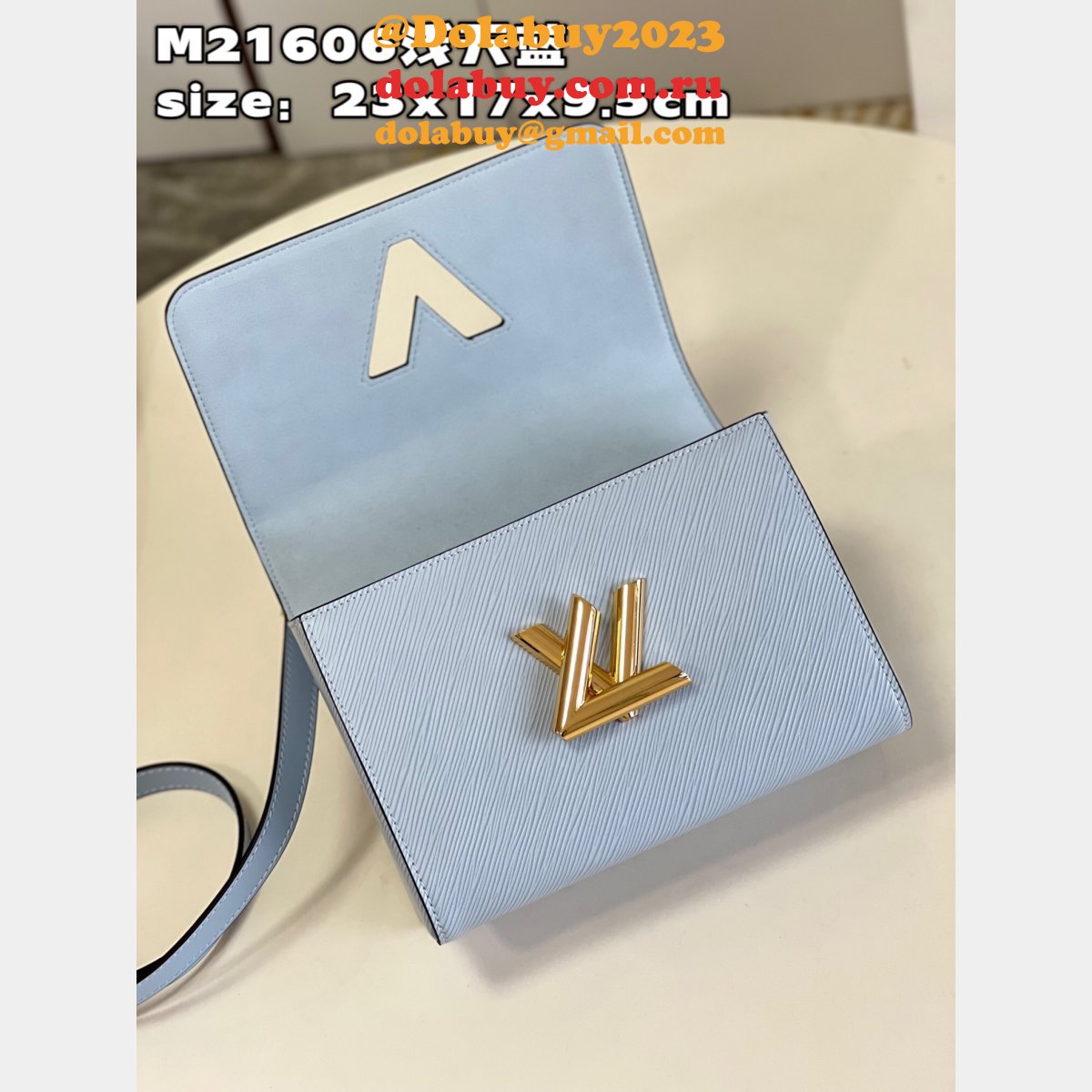 Top Star Louis Vuitton Twist Replica M59402/M21606 Epi Fashion Bag