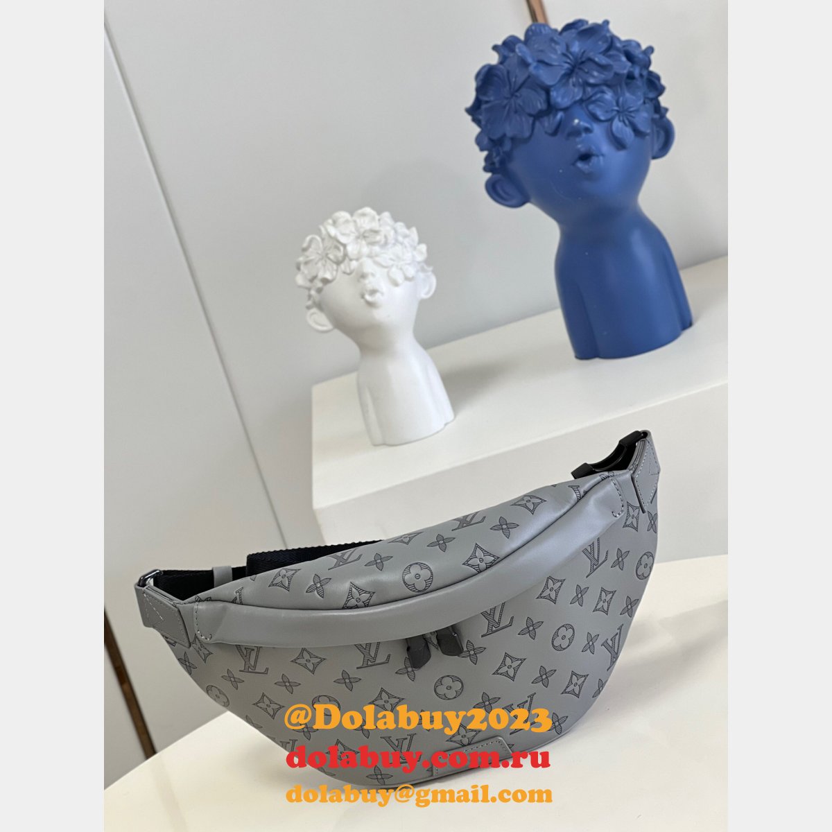 The Best Louis Vuitton Discovery Bumbag G65 Men M46108 Replica Bags