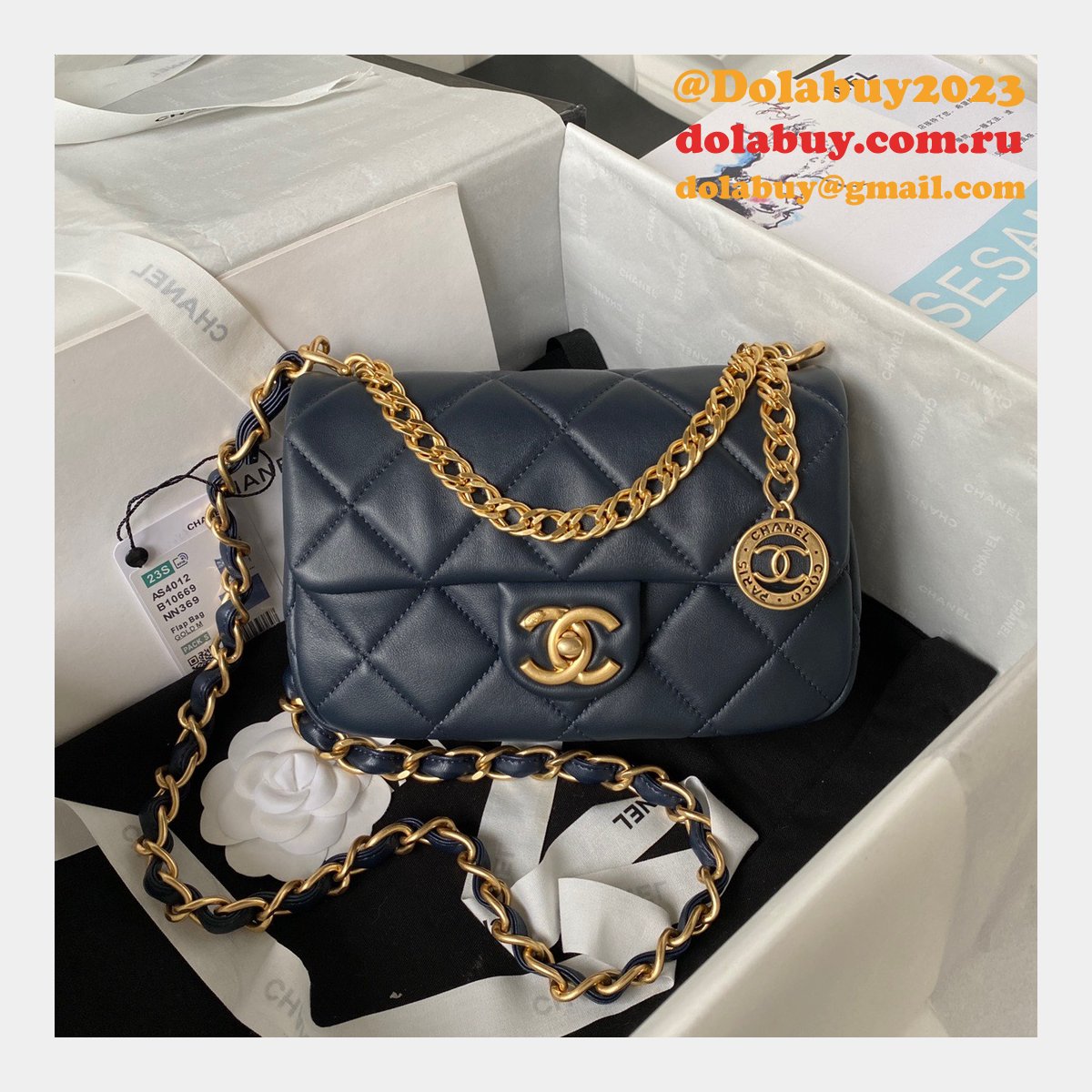 Perfect Copy Top Quality AS4012 Flap Black Replica Bag