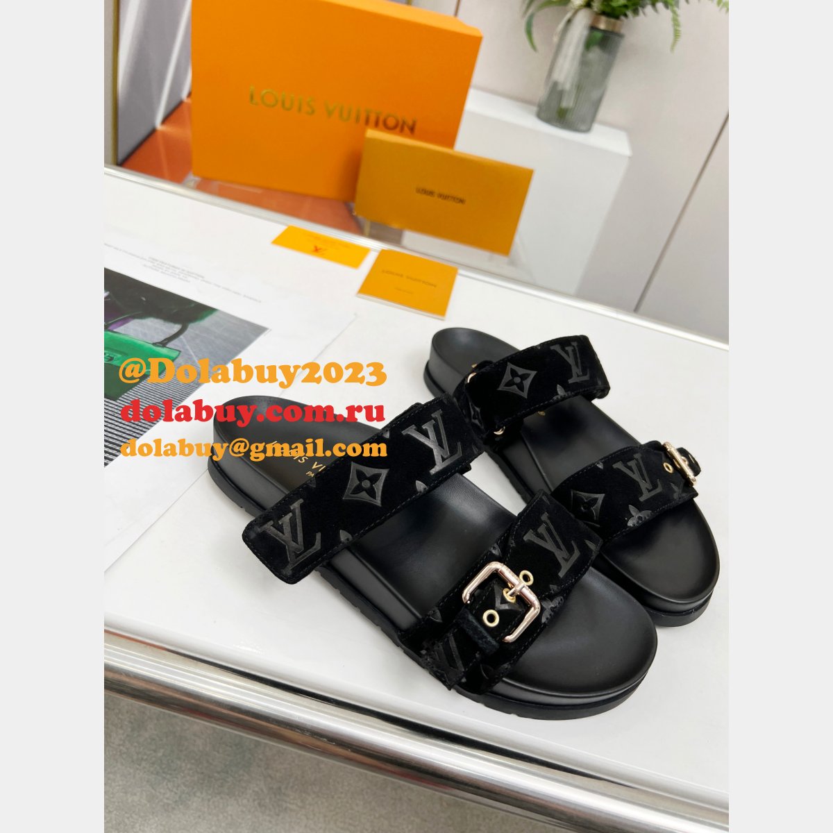 Top Quality LOUIS VUITTON men slippers