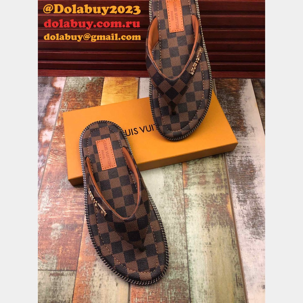 Louis Vuittons Fake Beach Slippers 007