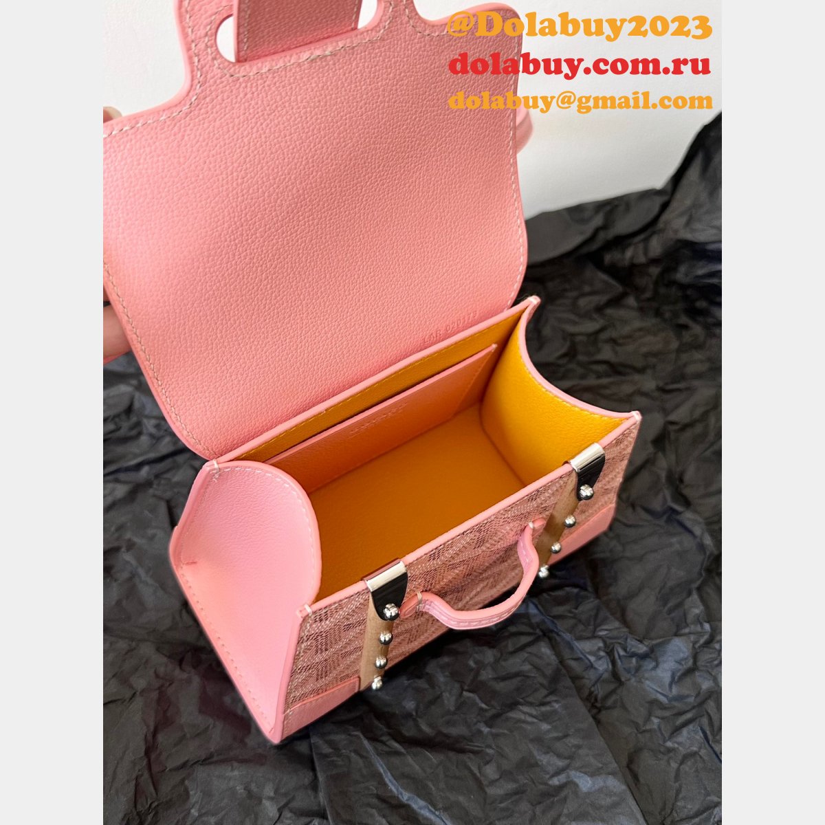 Cheap Goyard Replica Saigon Structure Nano Goyardine Bag