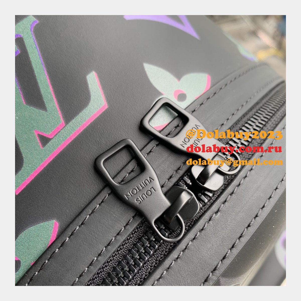 Fake Louis Vuitton 1:1 AAA Comet Backpack Men M22488 Bag