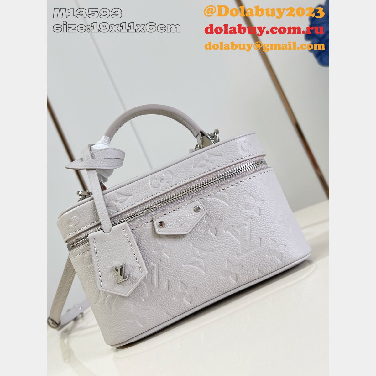 Louis Vuitton M13593 New Vanity Chain Pouch Copy Bag